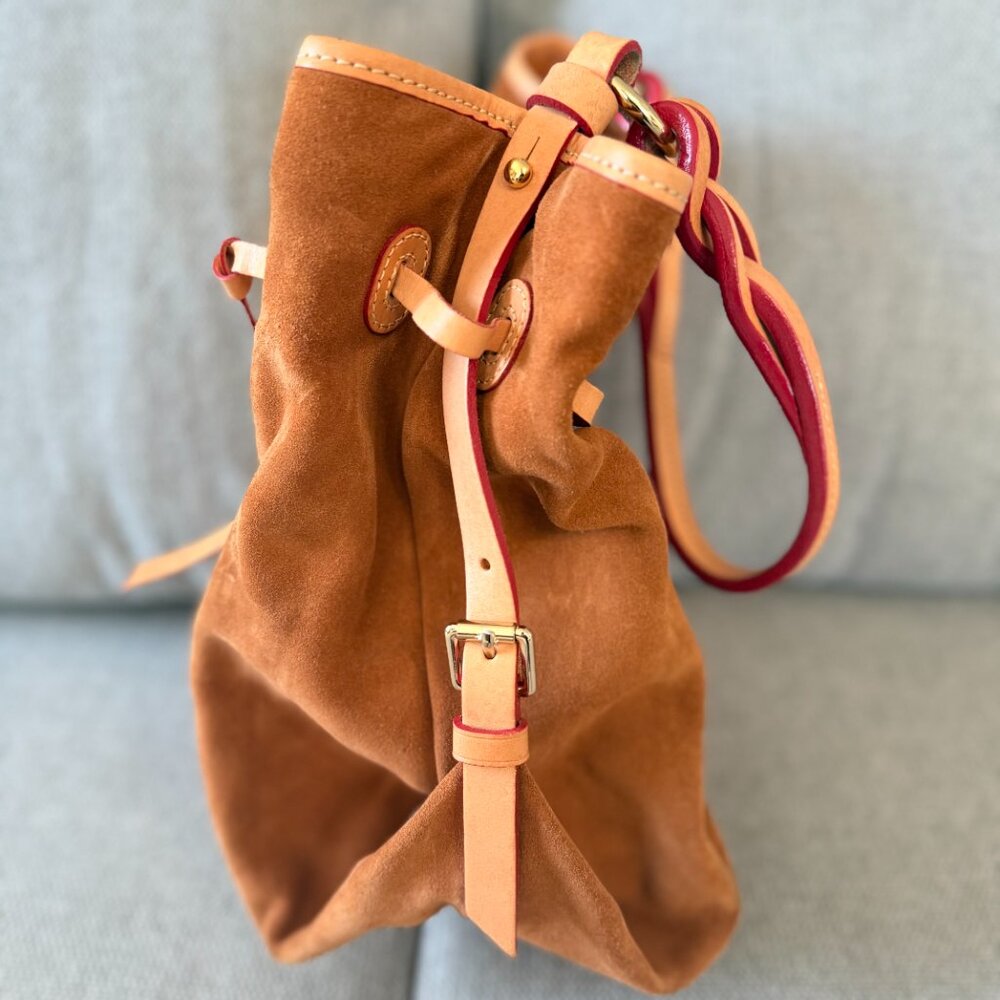 👜✨ Dooney & Bourke Suede Leather Bag –  Tan ✨👜 - Picture 3 of 11
